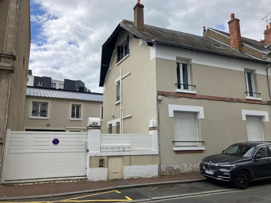 Vendôme Appartement Spacieux En Centre Ville מראה חיצוני תמונה
